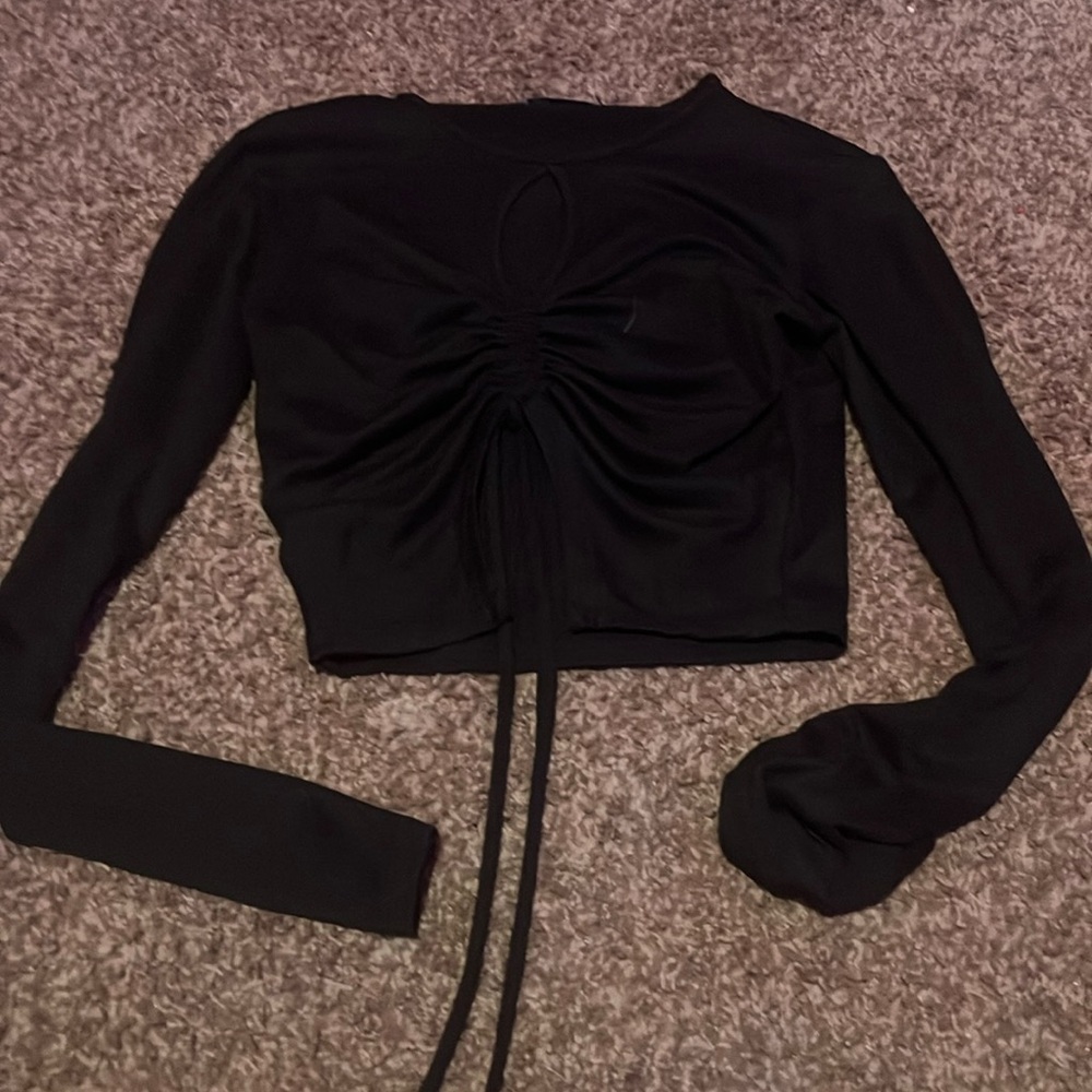 black cropped long sleeve